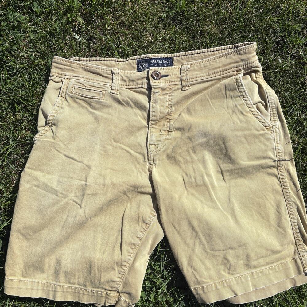 American Eagle Outfitters Active Flex Beige Chino Shorts Stretch Size 30